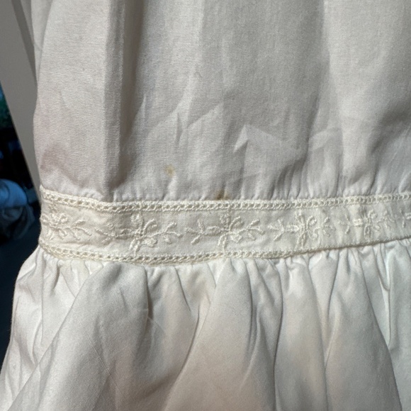 odd molly shirt/cover up. White with red, black and light blue embroidery - Picture 6 of 7